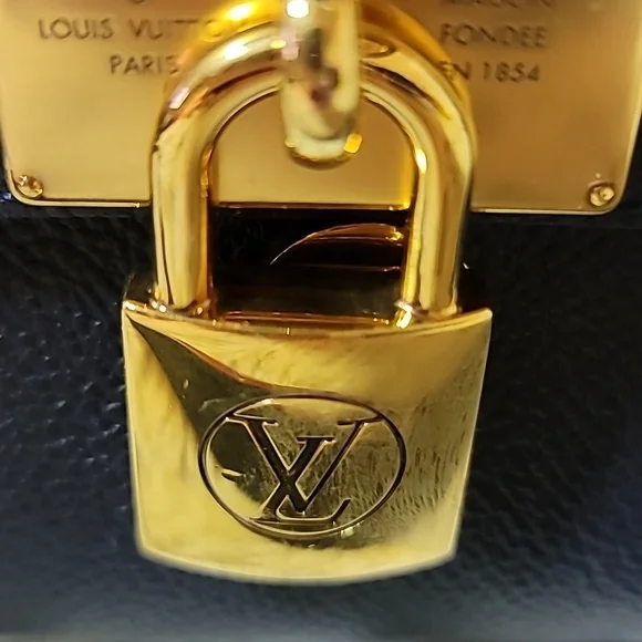 Authentic LV Amplant Shoulder bag marignan color|dark navy blue looks like black - Picture 2 of 9